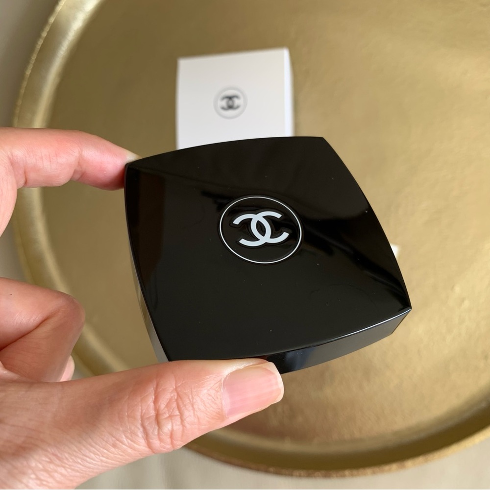 Empty jar of CHANEL Hydra Beauty Micro Crème  50g / 1.7oz comes w box excellent - Picture 7 of 11